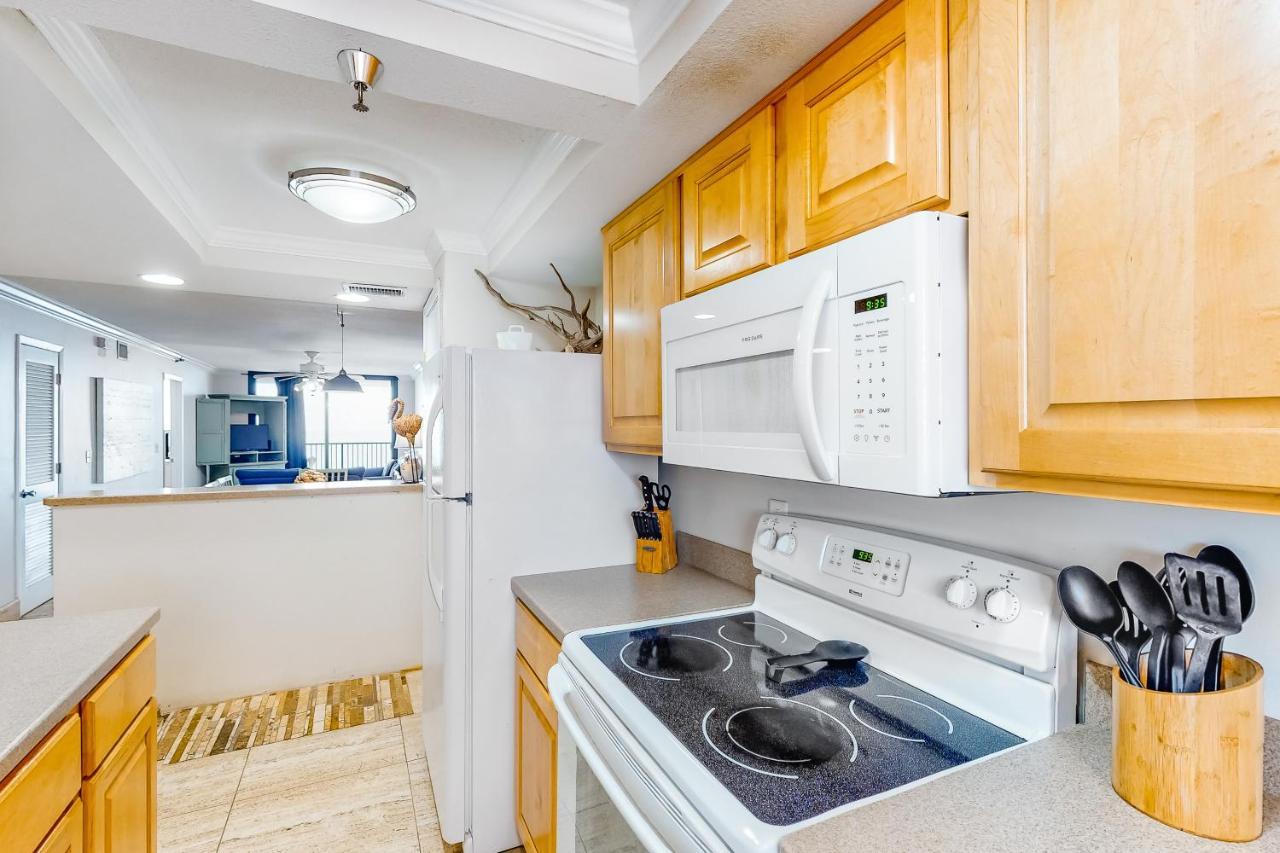 Emerald Surf 502 Apartment