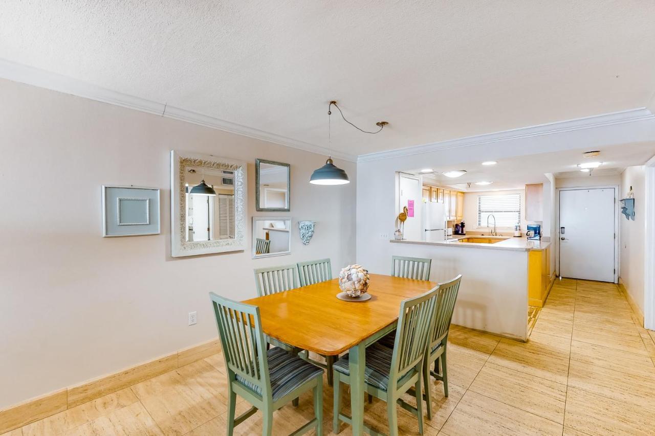 Apartment Emerald Surf 502